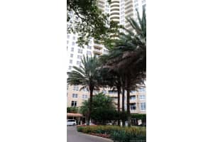 19501 W Country Club Dr, Aventura, FL 33180, Sold 09/30/21