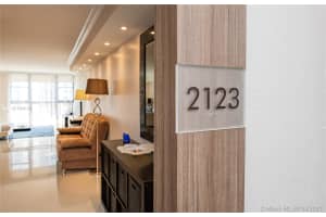 3701 N Country Club Dr, Aventura, FL 33180, Sold 08/31/21