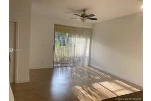 18316 NW 68th Ave, Hialeah, FL 33015, Sold 05/28/21