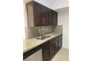 18316 NW 68th Ave, Hialeah, FL 33015, Sold 05/28/21