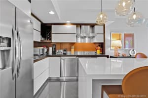 2155 Washington Ct, Miami Beach, FL 33139, Sold 09/17/21