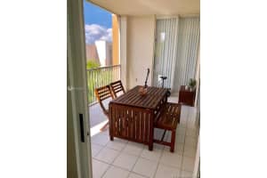 9805 NW 52nd St, Doral, FL 33178, Sold 06/30/21