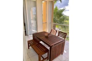 9805 NW 52nd St, Doral, FL 33178, Sold 06/30/21