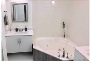 9805 NW 52nd St, Doral, FL 33178, Sold 06/30/21