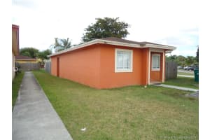 943 SW 9th Ct, Homestead, FL 33034, Sold 09/27/21