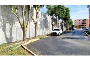 11755 SW 18th St, Miami, FL 33175, Sold 11/30/21