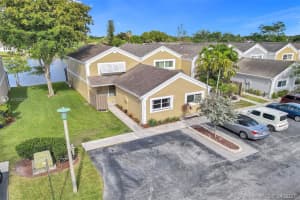 1365 NW 122nd Terrace, Pembroke Pines, FL 33026, Sold 07/01/21
