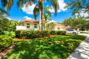 228 Landings Blvd, Weston, FL 33327, Sold 06/30/21