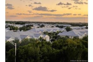 7414 NW 108th Pl, Doral, FL 33178, Sold 07/12/21
