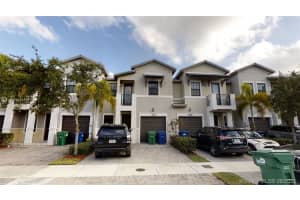 10464 NW 61st St, Doral, FL 33178, Sold 10/26/21