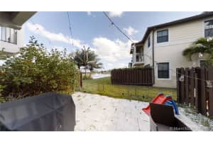 10464 NW 61st St, Doral, FL 33178, Sold 10/26/21