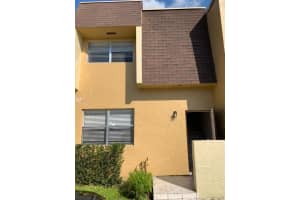 5711 Blueberry Ct, Lauderhill, FL 33313, Sold 06/03/21