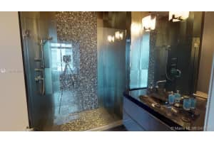 2001 Meridian Ave, Miami Beach, FL 33139, Sold 09/27/21