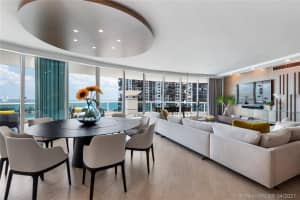 Add Building Entrance, 2127 Brickell Ave, Miami, FL 33129, Sold 07/02/21