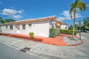 128 Danielle Ct, Weston, FL 33326, Sold 06/04/21
