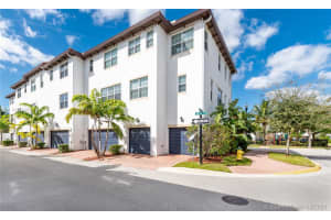 11959 SW 26th Ct, Miramar, FL 33025, Sold 06/10/21