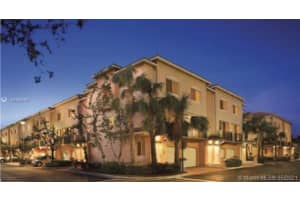 2125 SE 10th Ave, Fort Lauderdale, FL 33316, Sold 06/11/21