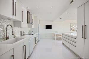 1800 NE 114th St, Miami, FL 33181, Sold 12/15/21