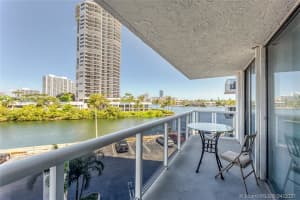 20515 E Country Club Dr, Aventura, FL 33180, Sold 06/16/21