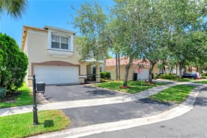 100 Gables Blvd, Weston, FL 33326, Sold 09/27/21