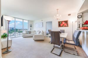 19501 W Country Club Dr, Aventura, FL 33180, Sold 02/03/22