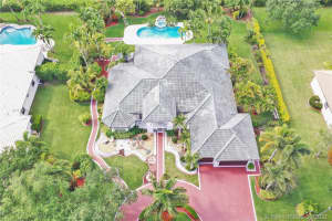 13824 SW 42nd St, Davie, FL 33330, Sold 06/09/21