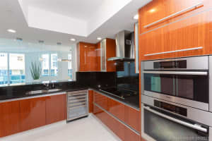 2711 S Ocean Dr, Hollywood, FL 33019, Sold 08/17/21
