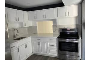 1401 NE Miami Gardens Dr, Miami, FL 33179, Sold 10/01/21