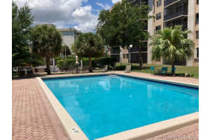 900 NE 195th St, Miami, FL 33179, Sold 11/30/21