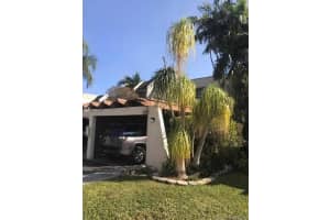 6524 Kendale Lakes Dr, Miami, FL 33183, Sold 08/03/21