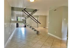 6524 Kendale Lakes Dr, Miami, FL 33183, Sold 08/03/21