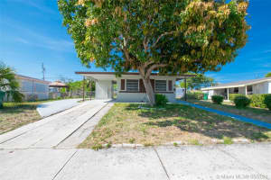 1108 W 27th St, West Palm Beach, FL 33404, Sold 09/01/21