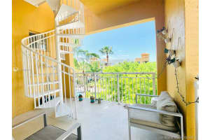 100 Meridian Ave, Miami Beach, FL 33139, Sold 05/24/21