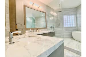 100 Meridian Ave, Miami Beach, FL 33139, Sold 05/24/21