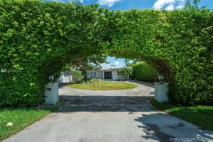 345 N Shore Dr, Miami Beach, FL 33141, Sold 06/30/21