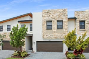 8108 NW 104th Ct, Doral, FL 33178, Sold 07/08/21