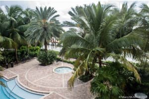 17100 N Bay Rd, Sunny Isles Beach, FL 33160, Sold 10/05/21