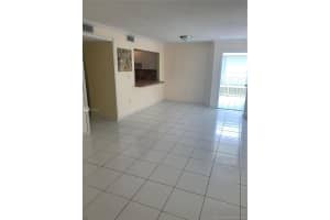 8201 NW 8th St, Miami, FL 33126, Sold 06/09/21