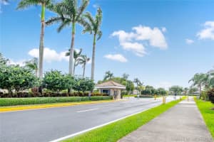 475 SE 29th Dr, Homestead, FL 33033, Sold 06/18/21