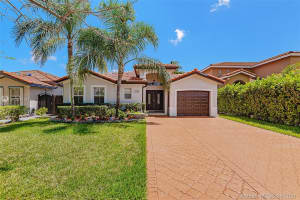 9256 SW Grand Canal Dr, Miami, FL 33174, Sold 06/08/21