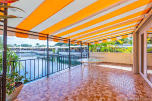 6951 Crown Gate Pl, Miami Lakes, FL 33014, Sold 06/11/21