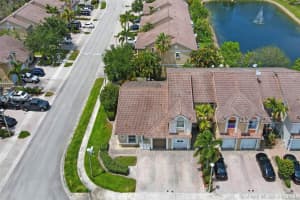 9089 NW 55th St, Sunrise, FL 33351, Sold 06/14/21