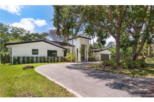 7630 SW 52nd Ct, Miami, FL 33143, Sold 08/16/21