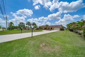 14040 SW 14th St, Davie, FL 33325, Sold 07/27/21