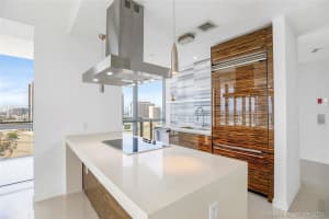 1100 Biscayne Blvd, Miami, FL 33132, Sold 07/02/21