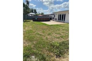 8325 NW 171st St, Hialeah, FL 33015, Sold 07/01/21