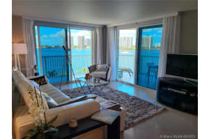 Les Plicans, 18260 N Bay Rd, Sunny Isles Beach, FL 33160, Sold 11/15/21