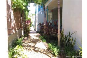 820 15th St, Miami Beach, FL 33139, Sold 04/19/22