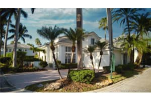 19973 NE 37th Ave, Aventura, FL 33180, Sold 11/30/21