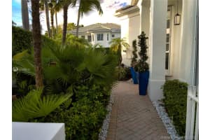 19973 NE 37th Ave, Aventura, FL 33180, Sold 11/30/21